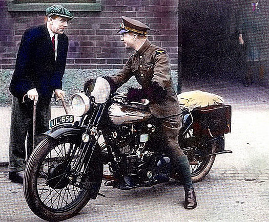 T.E. Lawrence with George Brough Jr. (Image courtesy of vintagemotorcyclesonline.com)