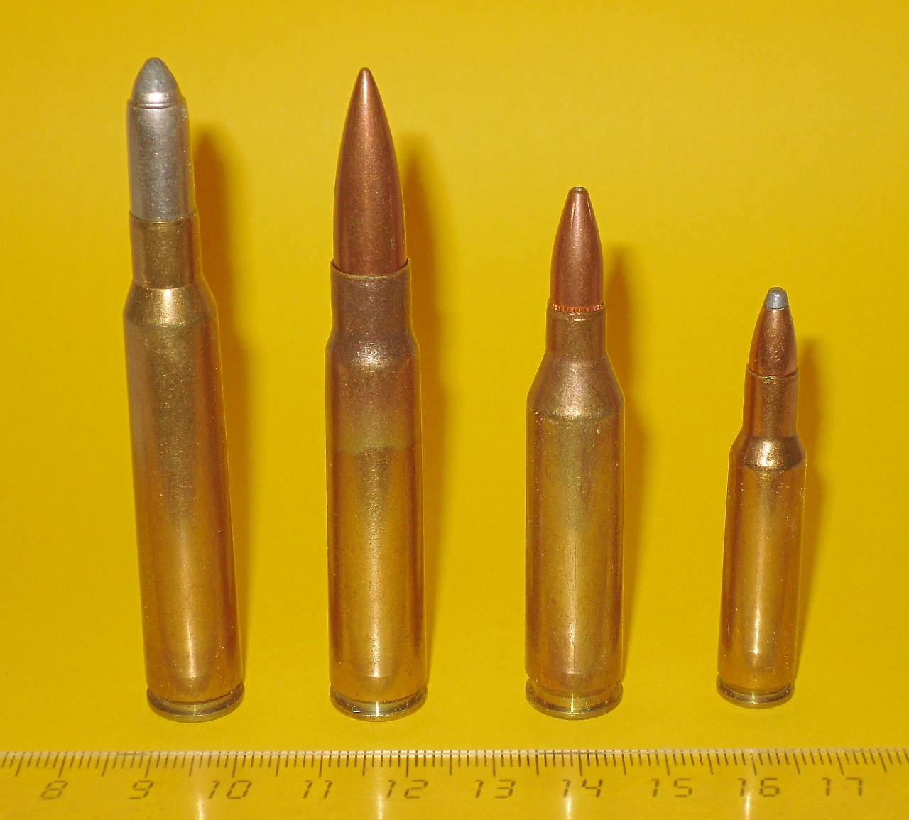 The 7x64 Brenneke compared with the 7.92×57mm Mauser, .243 Winchester and .222 Remington.