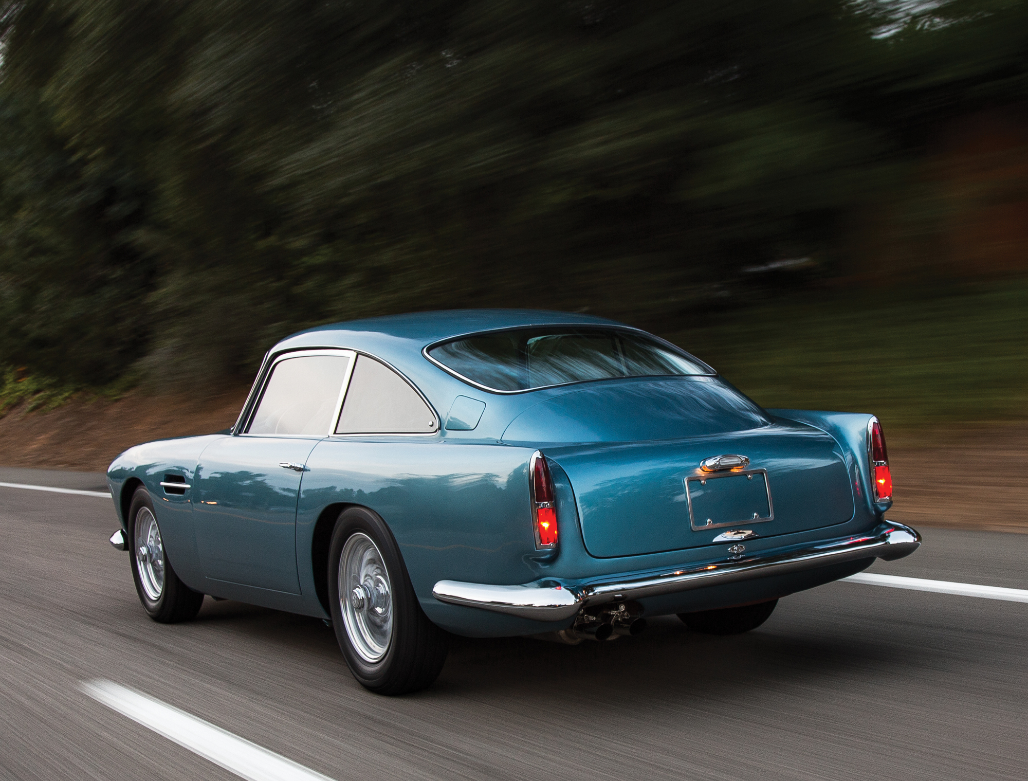 Aston Martin db5 черный