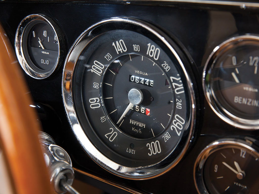 Instrumentation is classic Veglia with the chrome bezels that were near ubiquitous on classic cars of this period. (Picture courtesy RM Sotherby's).