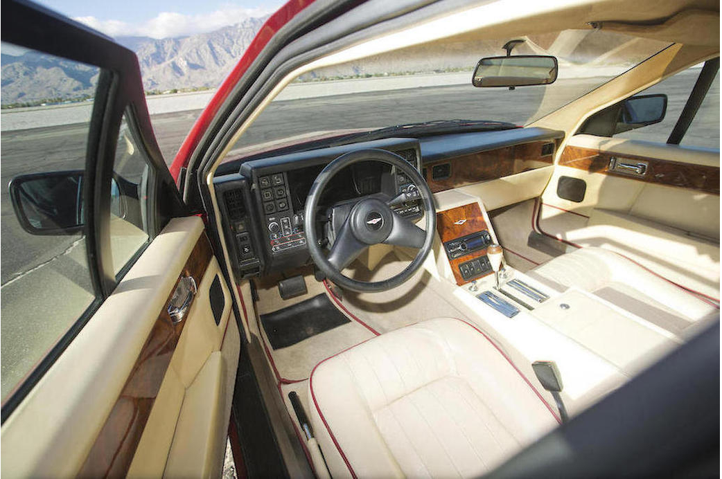 The Series 4 cars such as our feature car were fitted with sensible dashboard controls and instrumentation that is tactile and that works. (Picture courtesy Bonhams).
