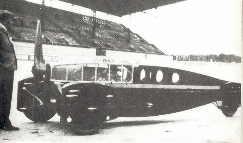 The Hélica that managed 106mph at Montlhéry in 1927. (picture courtesy helica.info).