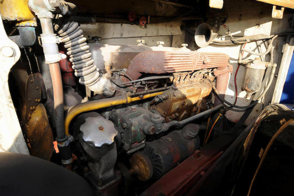 This AEC A173 7.7-litre diesel engine with its old fashioned but reliable mechanical fuel pump is one of those "roll up your sleeves and fix it" type of engines. No computers to confuse. Fixable with a spanner and some knowhow.
