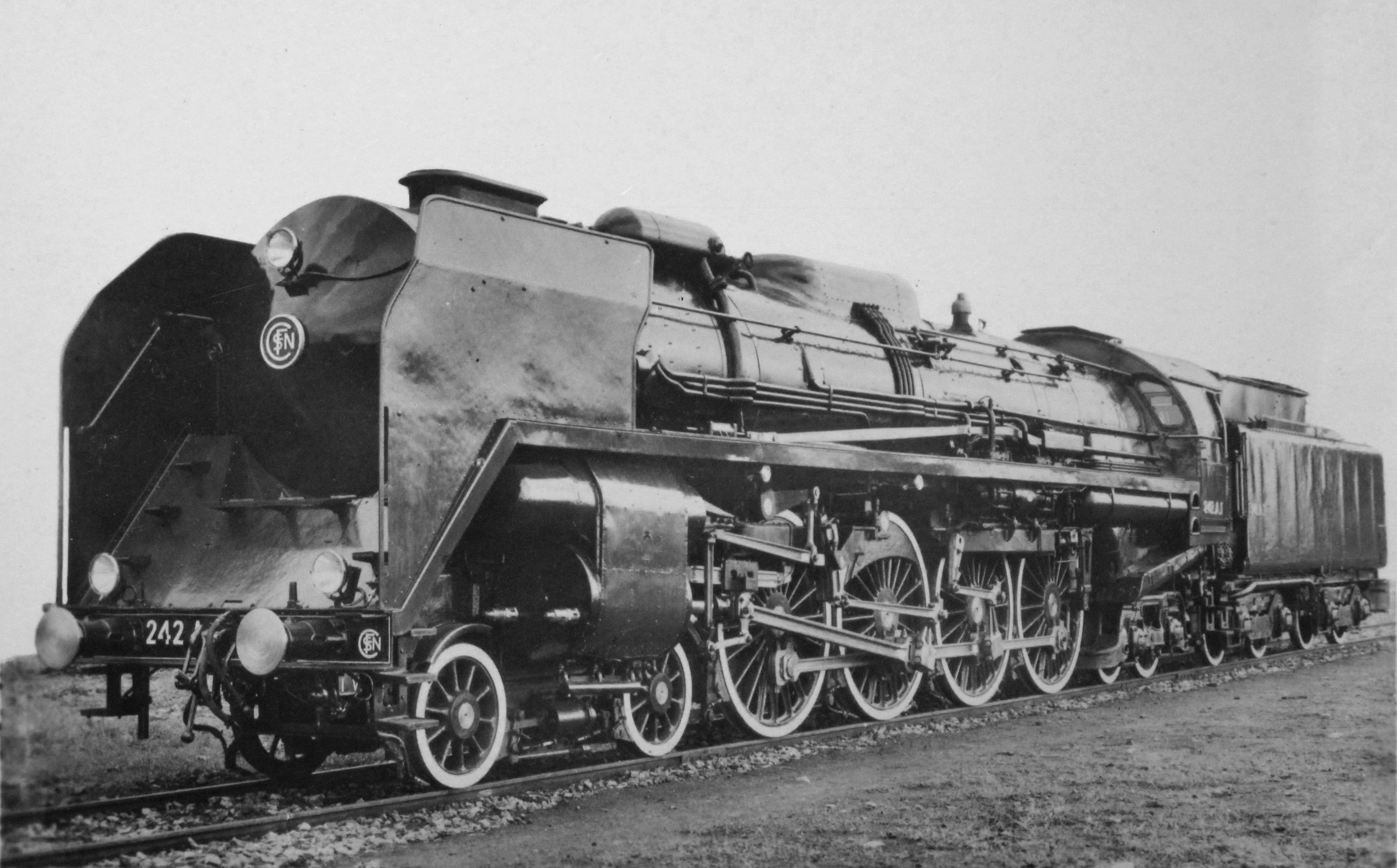 The last André Chapelon designed locomotive to be constructed was the 242A1. It incorporated all his ideas and is the most advanced steam locomotive ever constructed. (PIcture courtesy Wikimedia).