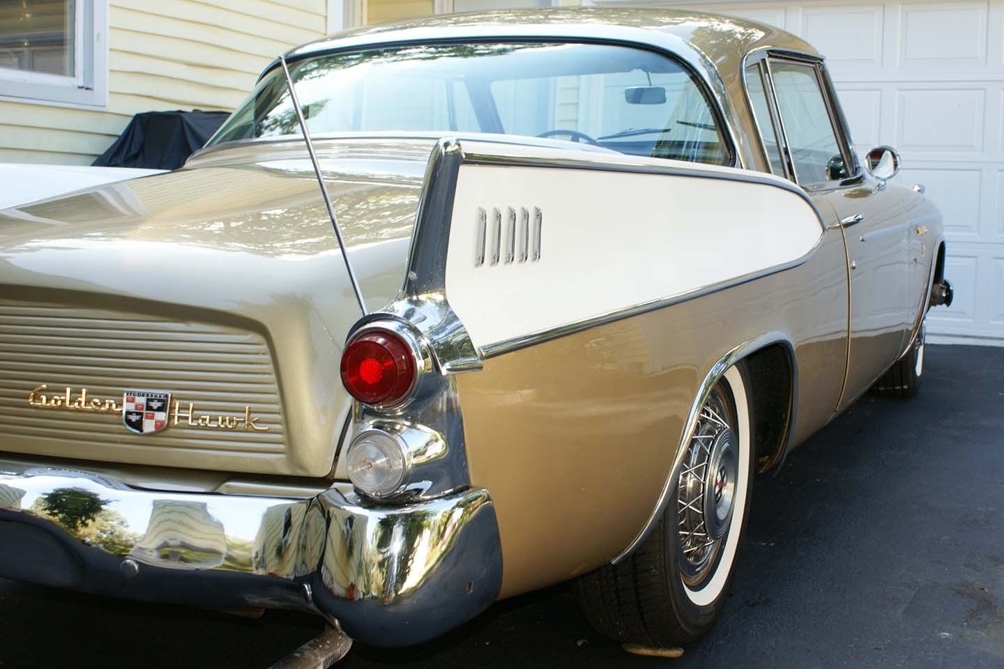 The rear fins are one of the defining features of this Raymond Loewy design. The wire wheel hubcaps were a desirable optional extra.