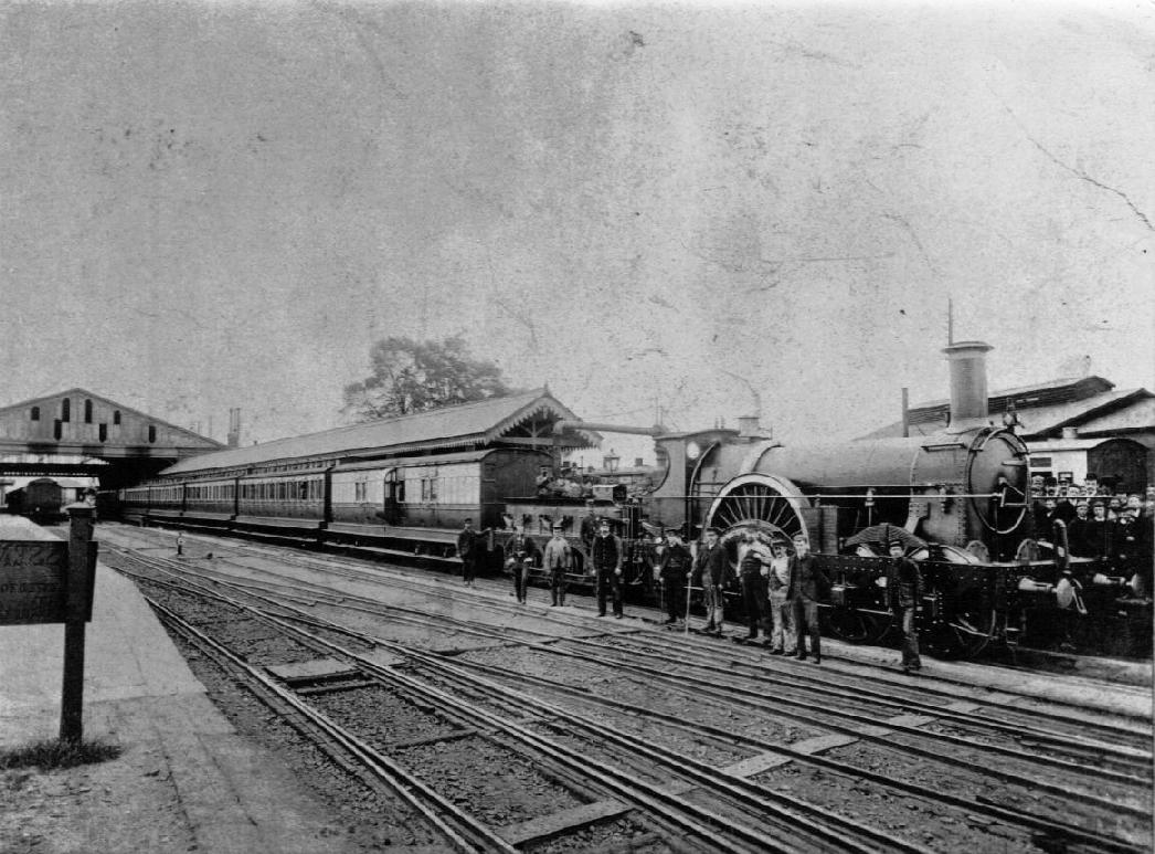 The Great Western Railway Rover Class "Dragon" at Taunton, Somerset. (Picture courtesy (en.academic.ru).