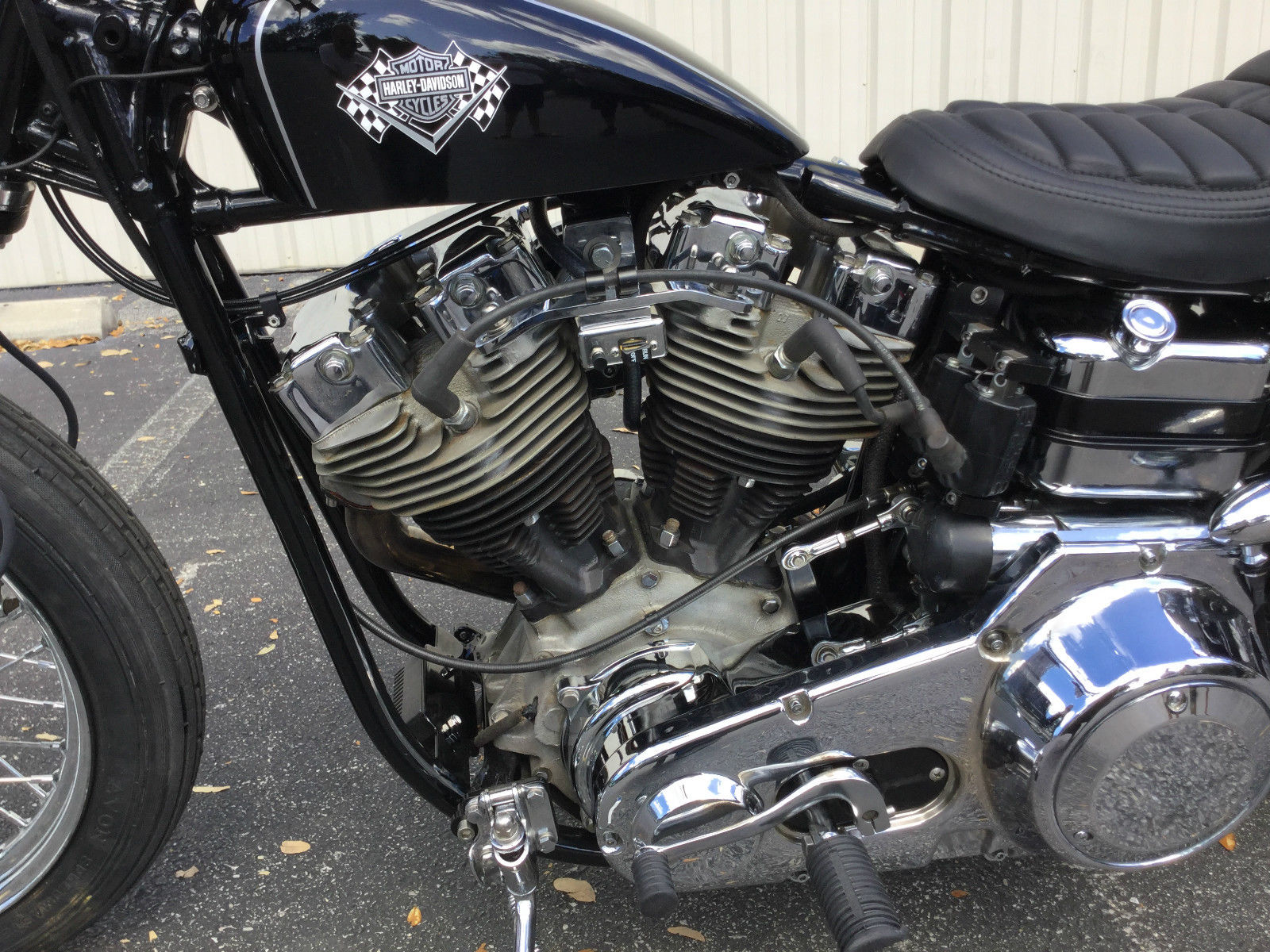 The Shovelhead FXS engine has been fully rebuilt by Zippers Performance.