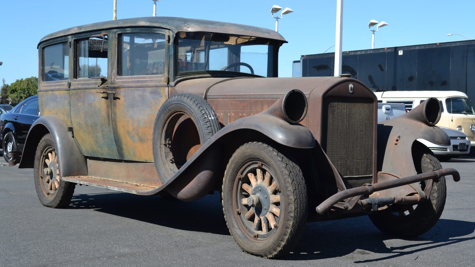 The 1928 Series 81 front bumper is spring loaded and is one of few signs of damage on this car.