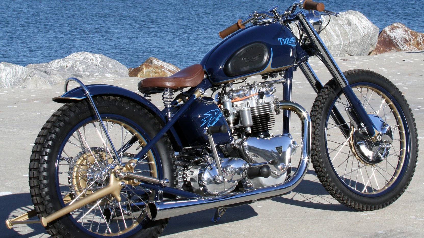 triumph thunderbird bobber