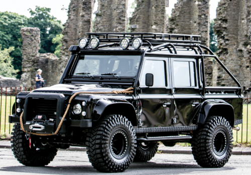 “Spectre” Land Rover Defender SVX