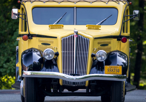 White Model 706 Yellowstone Park Tour Bus