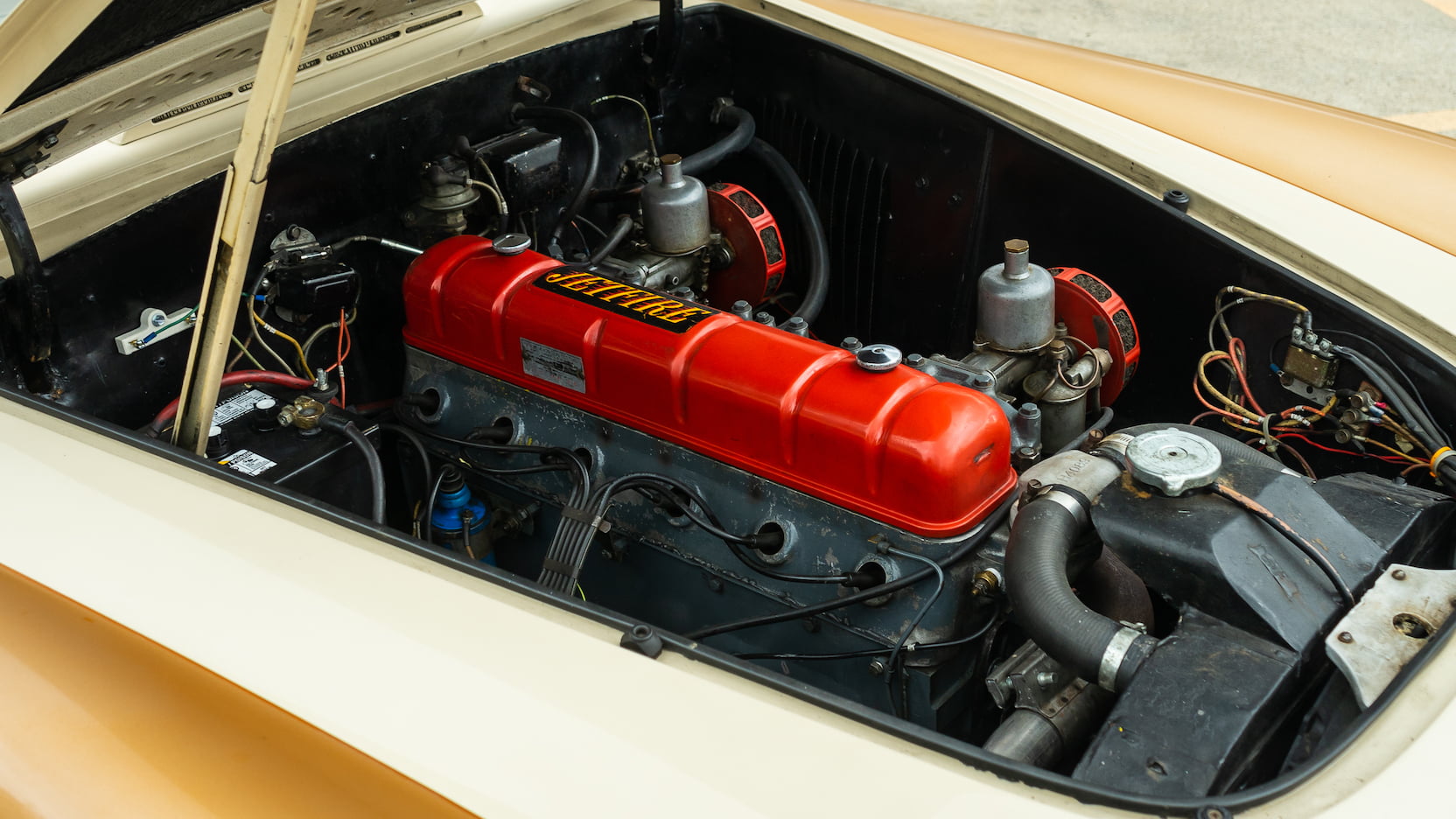 Nash-Healey Le Mans Jetfire engine