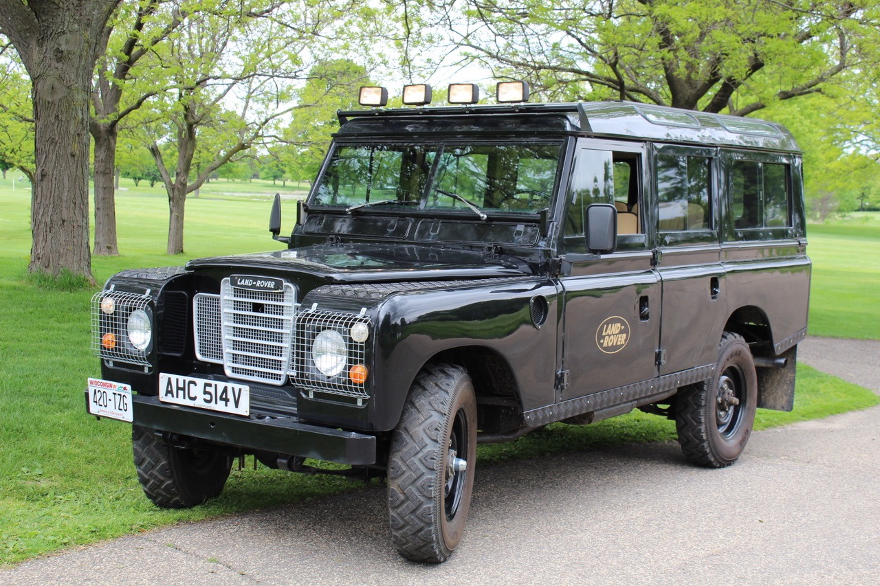 Land Rover Santana Revivaler