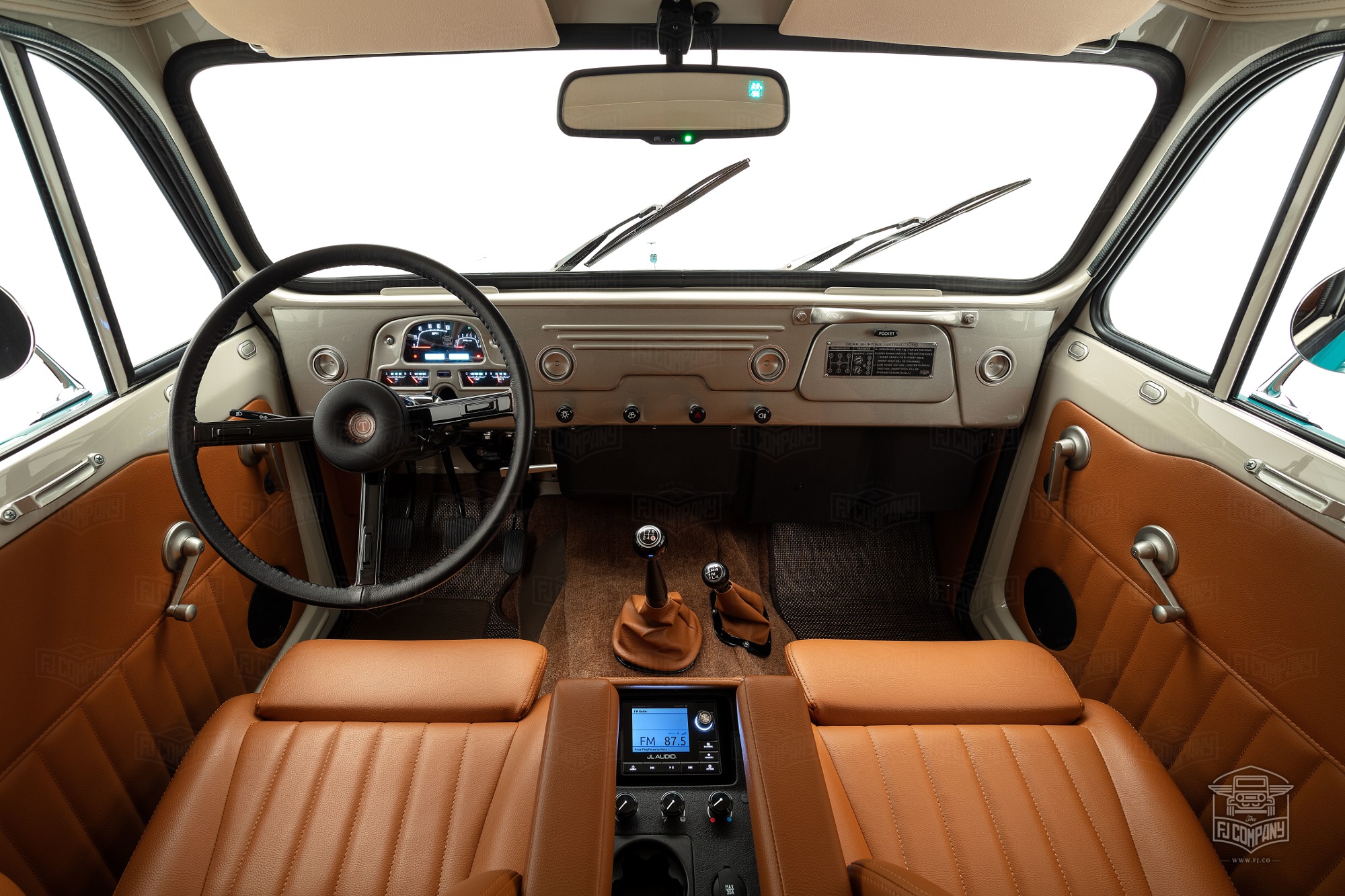 Toyota Land Cruiser FJ45V restomod
