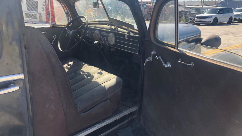 LaSalle Hearse Barn Find - Revivaler