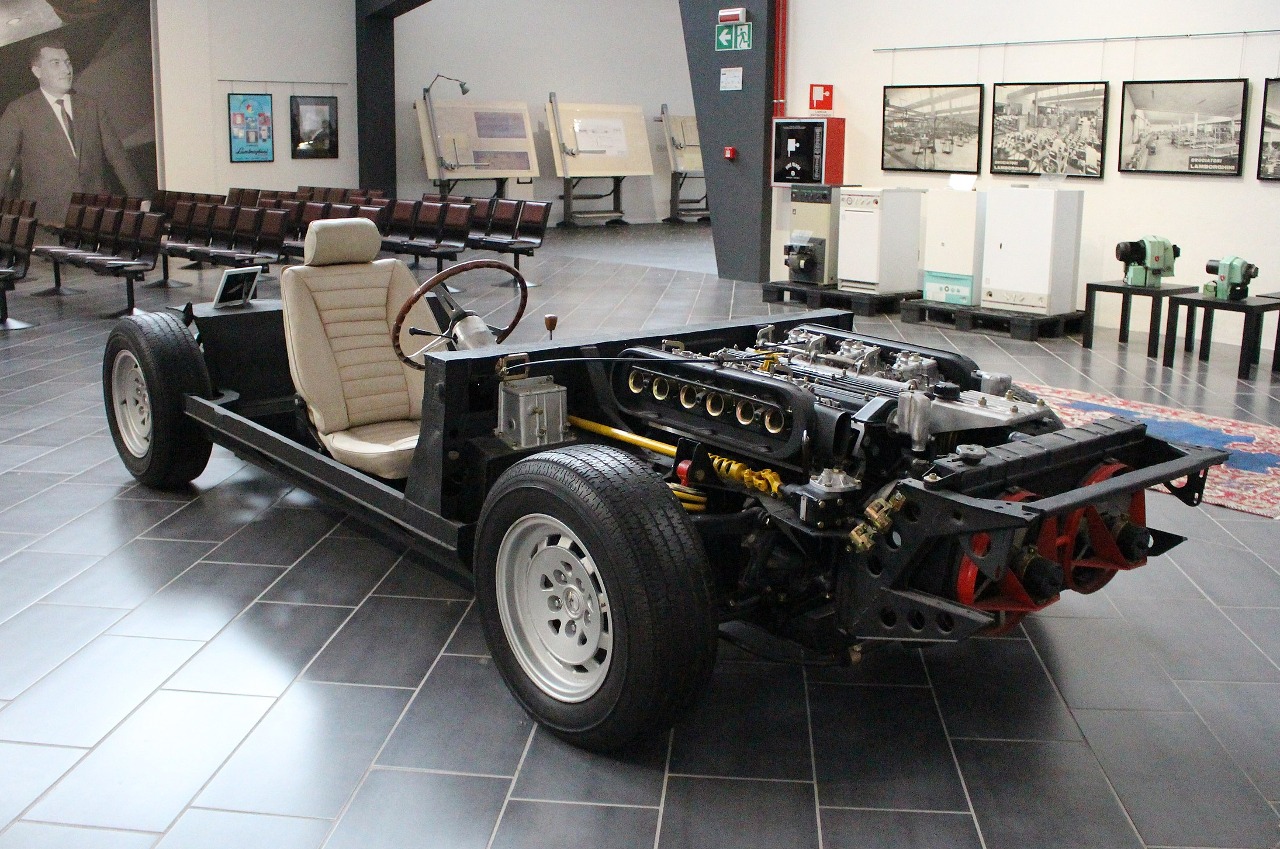 Lamborghini Espada rolling chassis