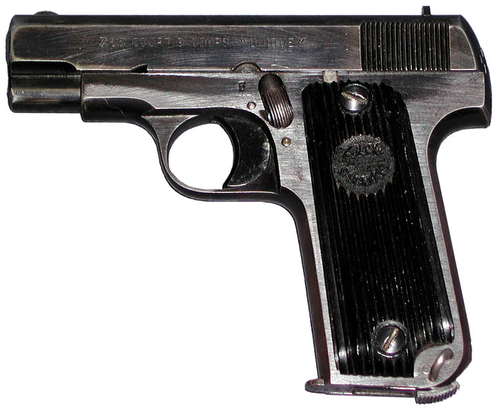 Unique M17 automatic pistol