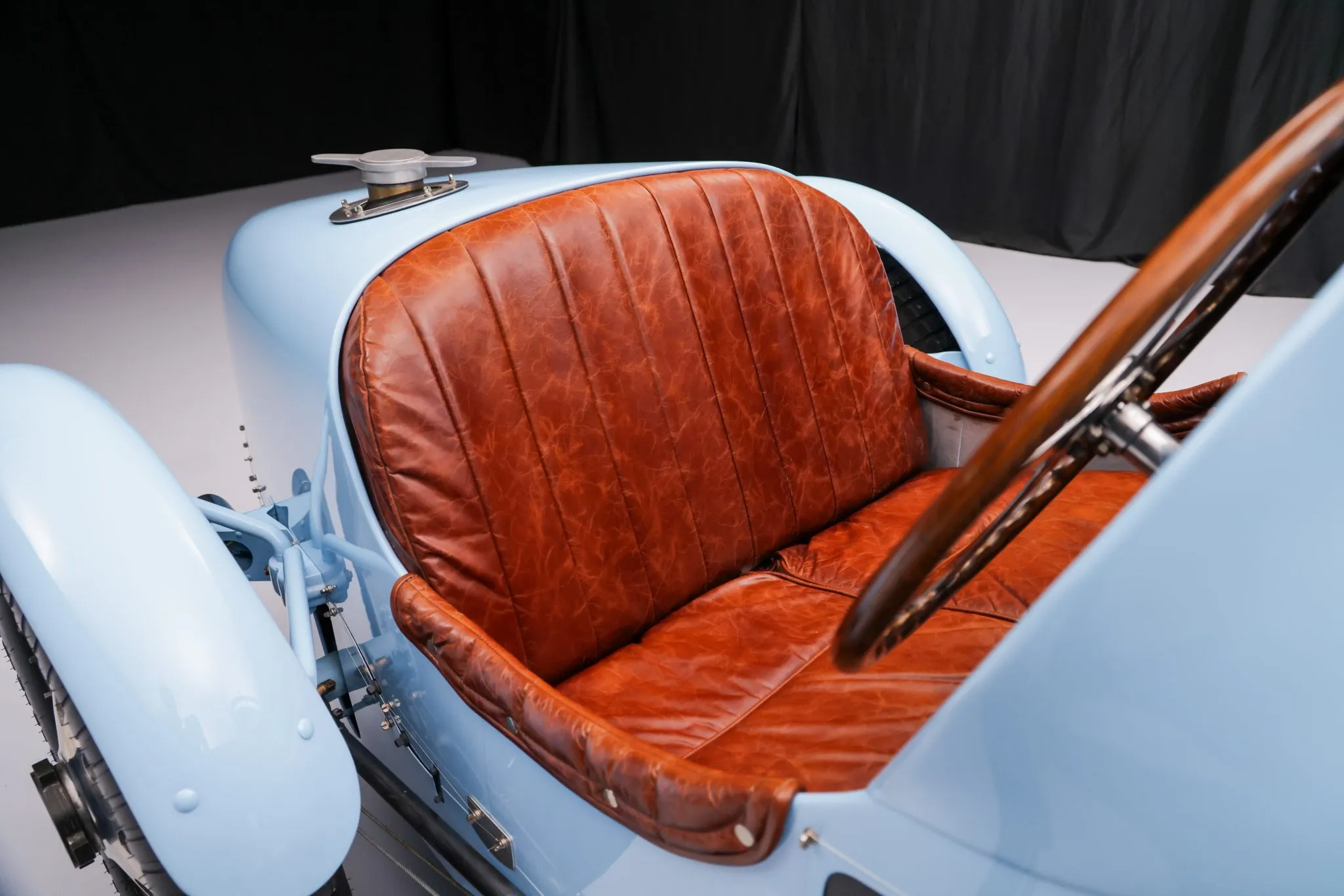 Bugatti Type 35B replica Pur Sang