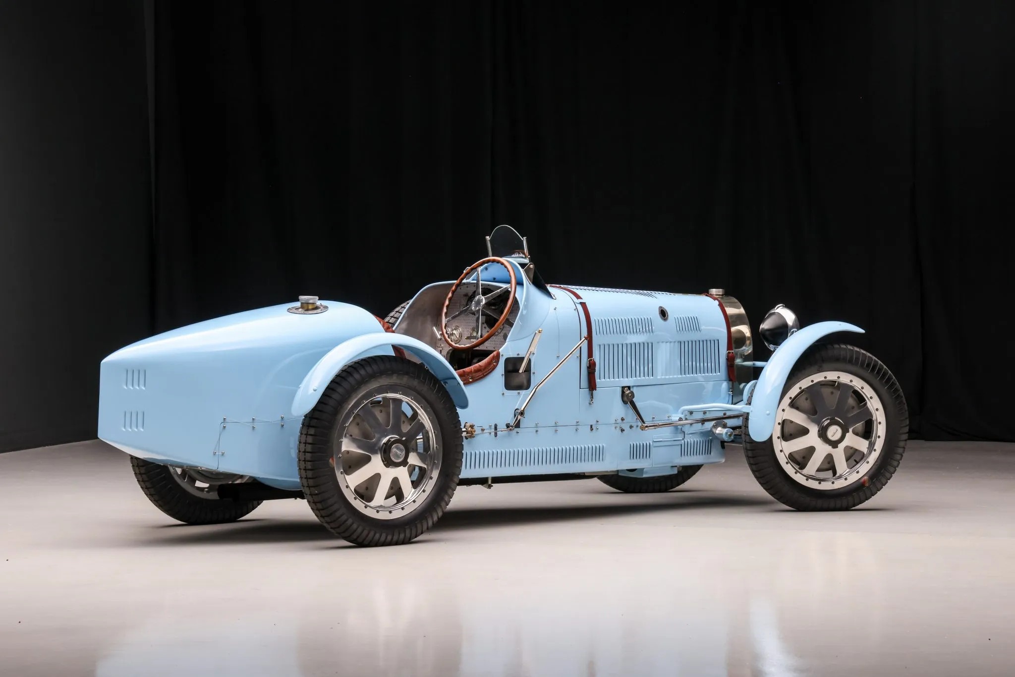Bugatti Type 35B replica Pur Sang