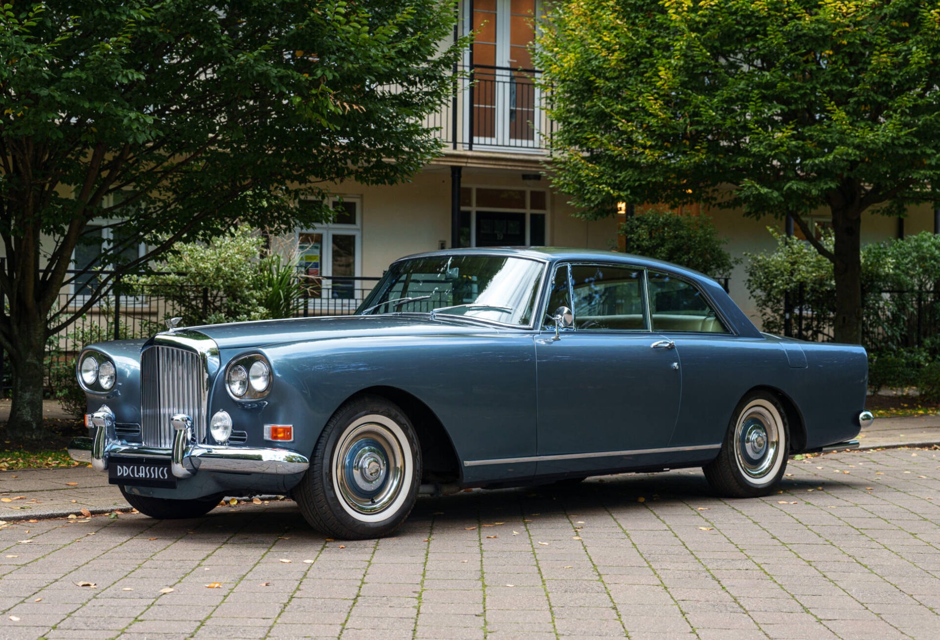 Bentley S3 Continental luxury classic car