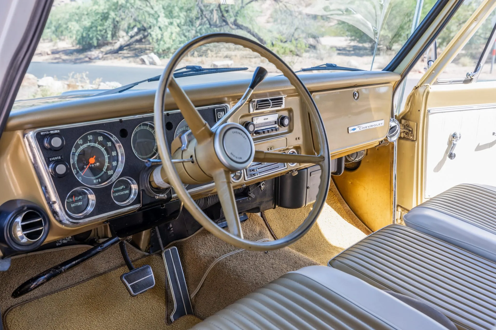 Chevrolet C20 CST With Del Rey Sky Lounge