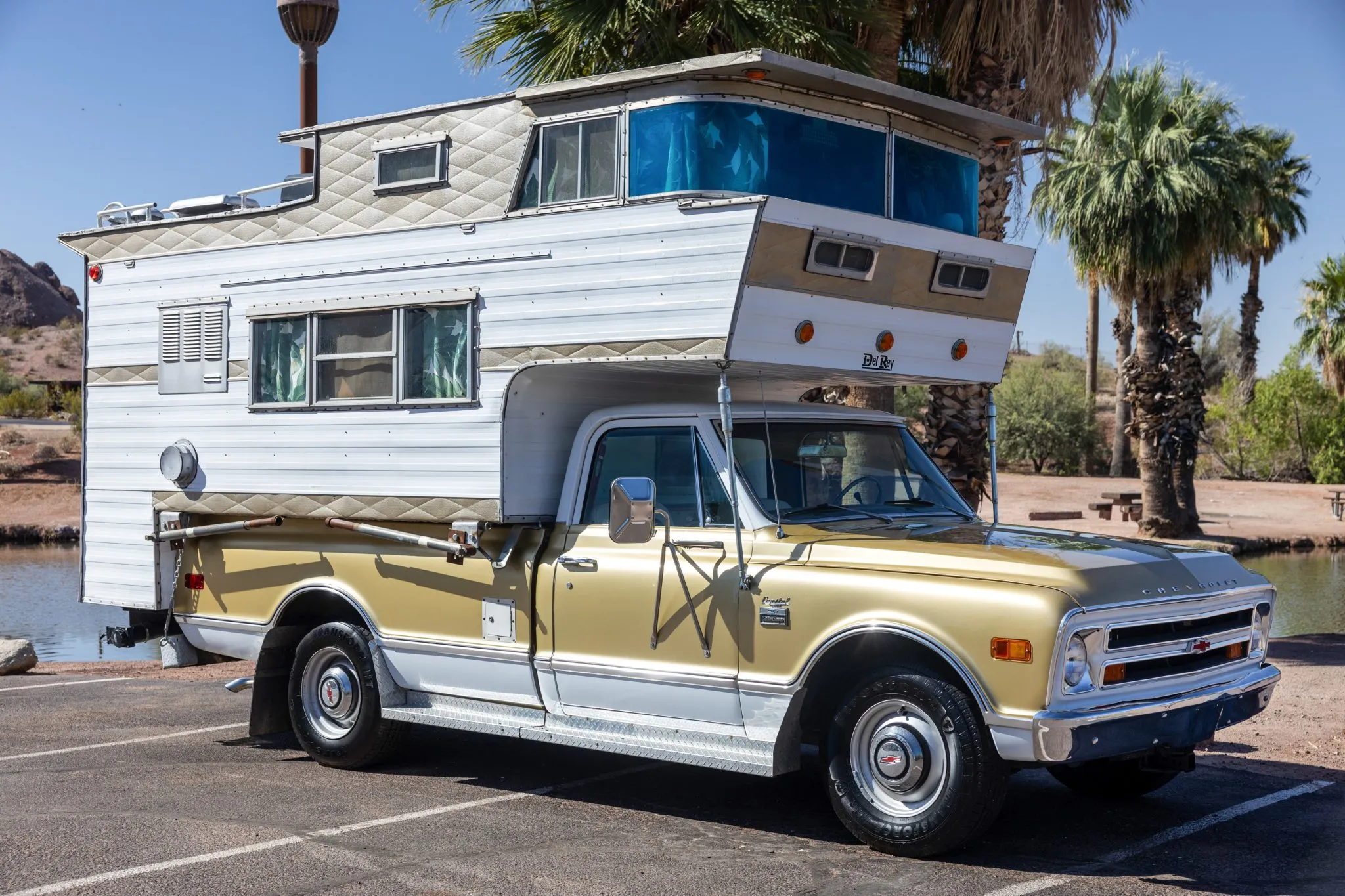 Chevrolet C20 CST With Del Rey Sky Lounge