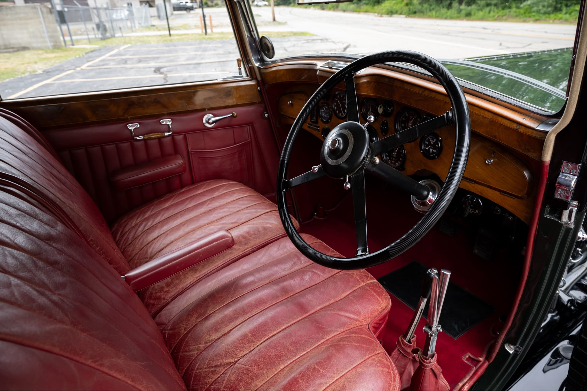 Bentley Eight Litre Saloon Mulliner